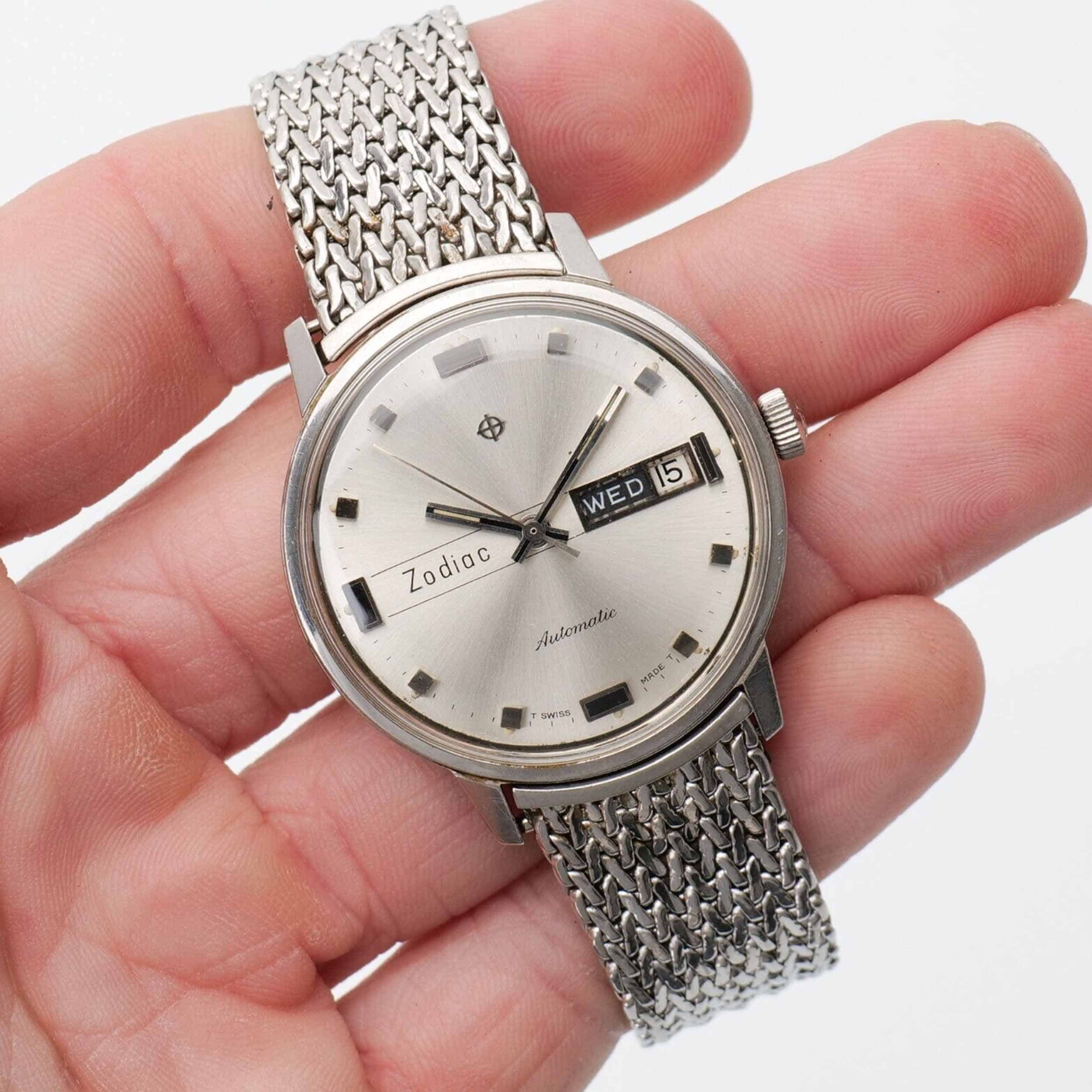 eBay Finds: A Beautiful Vintage Zodiac, a Pair of Affordable Seikos, and an Uncommon Seth Thomas Stingray Chronograph