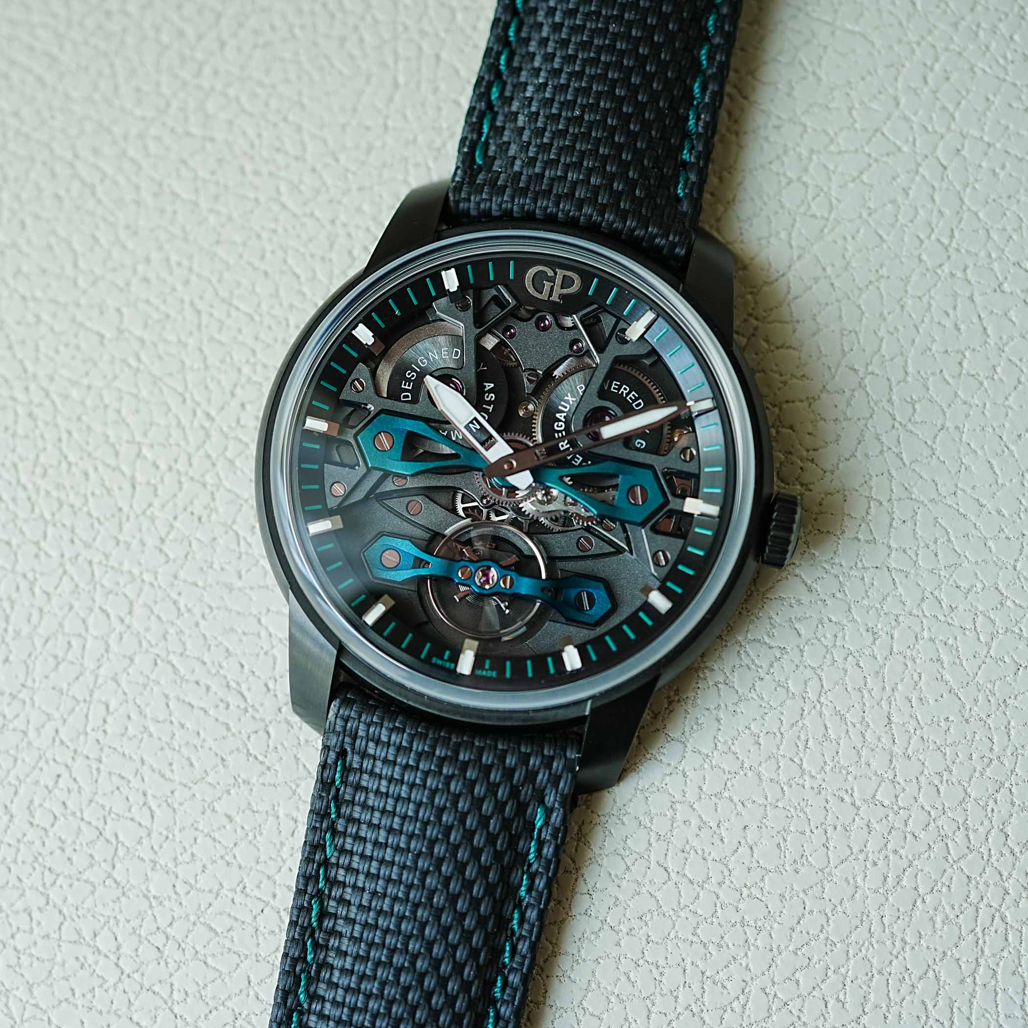 Girard-Perregaux and Aston Martin: The Neo Bridges special edition
