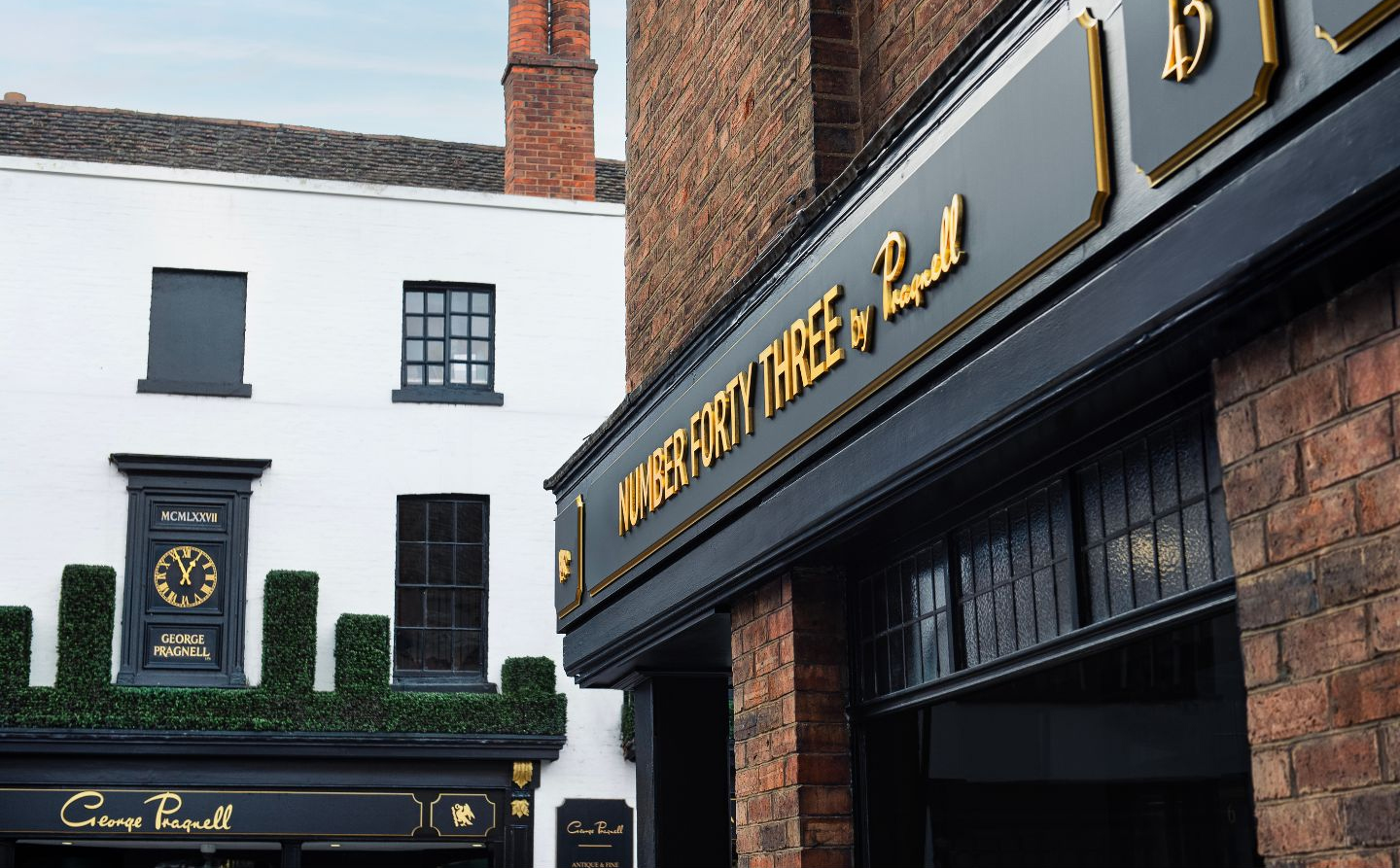 Pragnell opens specialist pre-owned watch shop in Stratford-Upon-Avon