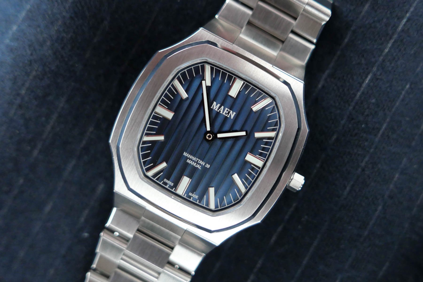 Hands-On With The New Maen Manhattan 39 Ultra-Thin — A Suave Two-Hander With A Big Personality