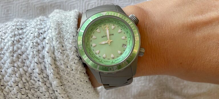 Hands-On: Abingdon Co. Marina 2.0 Watch In Caribbean Green