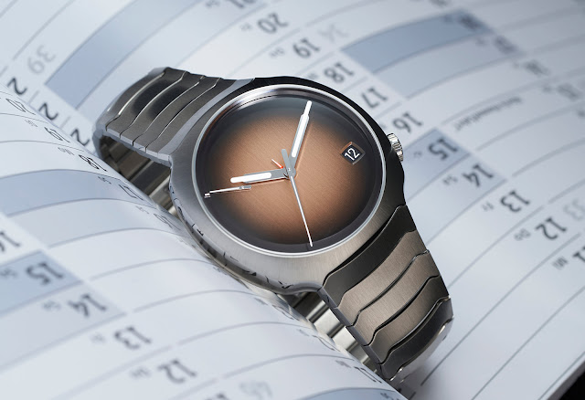 H. Moser & Cie. reveals the Streamliner Perpetual Calendar Concept Smoked Salmon