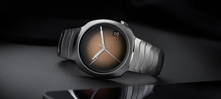 New Release: H. Moser & Cie. Streamliner Perpetual Calendar Concept Smoked Salmon Watch