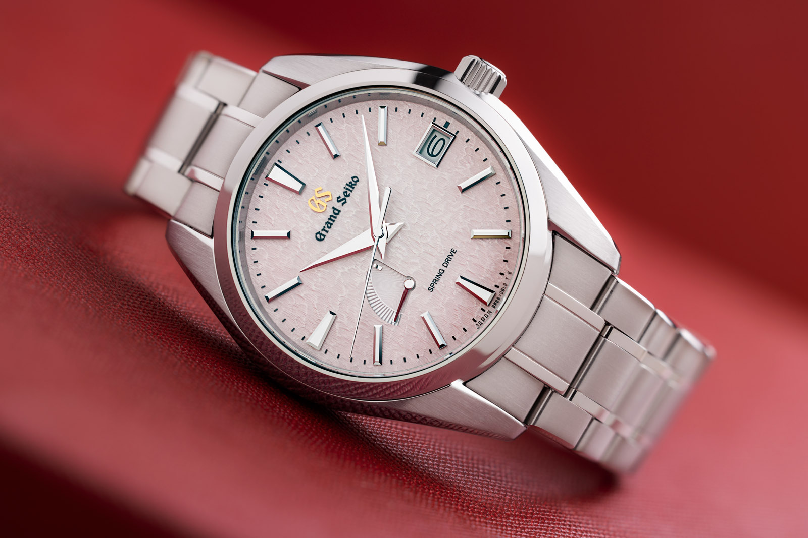 The new Grand Seiko SBGA497: when “Shunbun” meets “Snowflake”