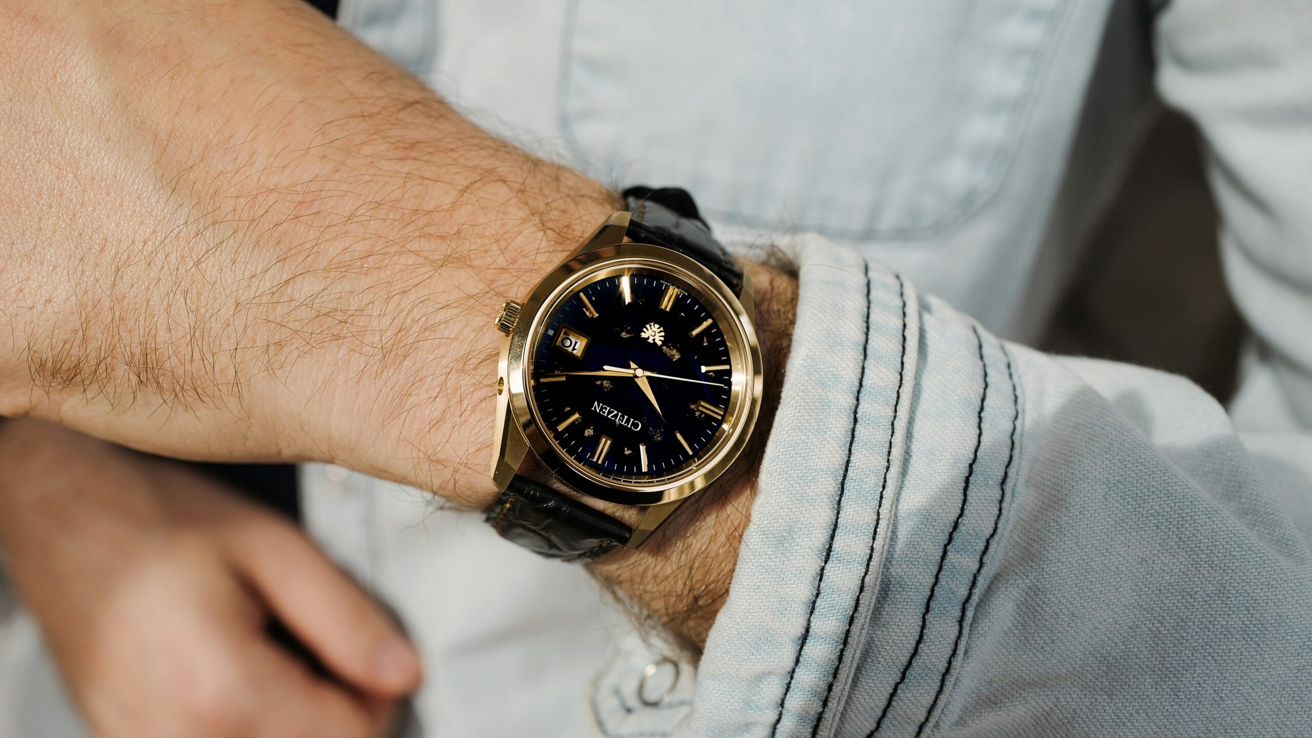Hands-On: Gold And Titanium Meet With The 38mm ‘The Citizen’ LE – A Most Surprising Watch