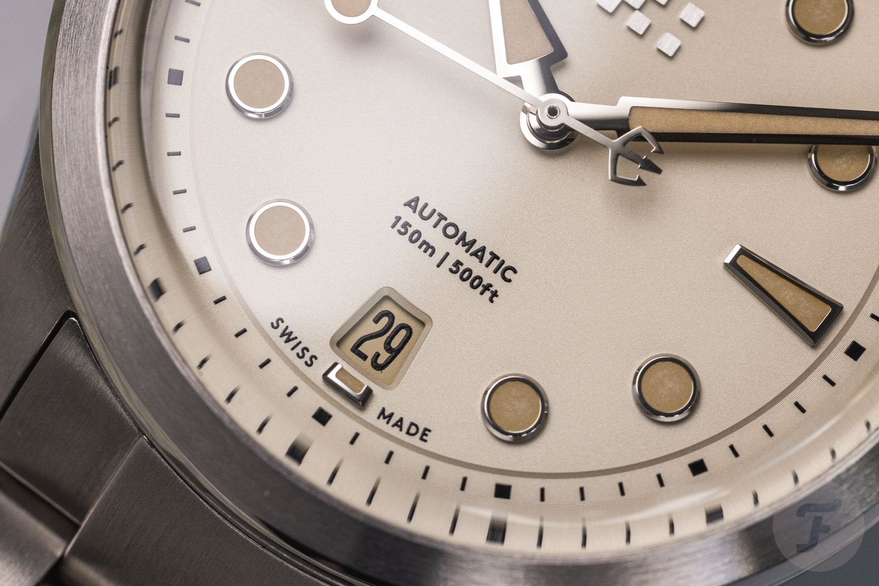 Fratello Favorites: The Best Watches Under €1,000 — RJ’s Picks From Seiko, Hamilton, And Christopher Ward