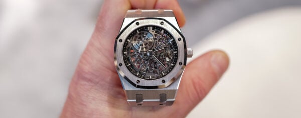 First Look – The White Gold AP Royal Oak Jumbo Extra-Thin Openworked 16204BC