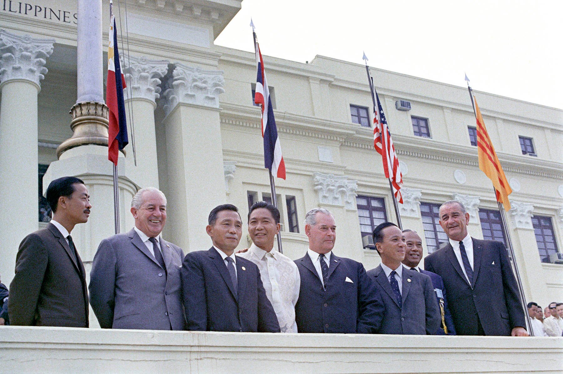 The Rolex Submariner, The “007 Prime Minister,” And A Cold War Mystery