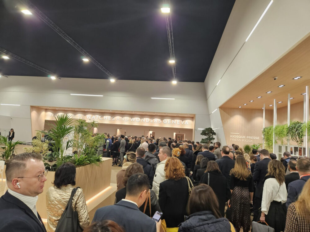 Watches and Wonders promises to ease queues with second entrance to halls