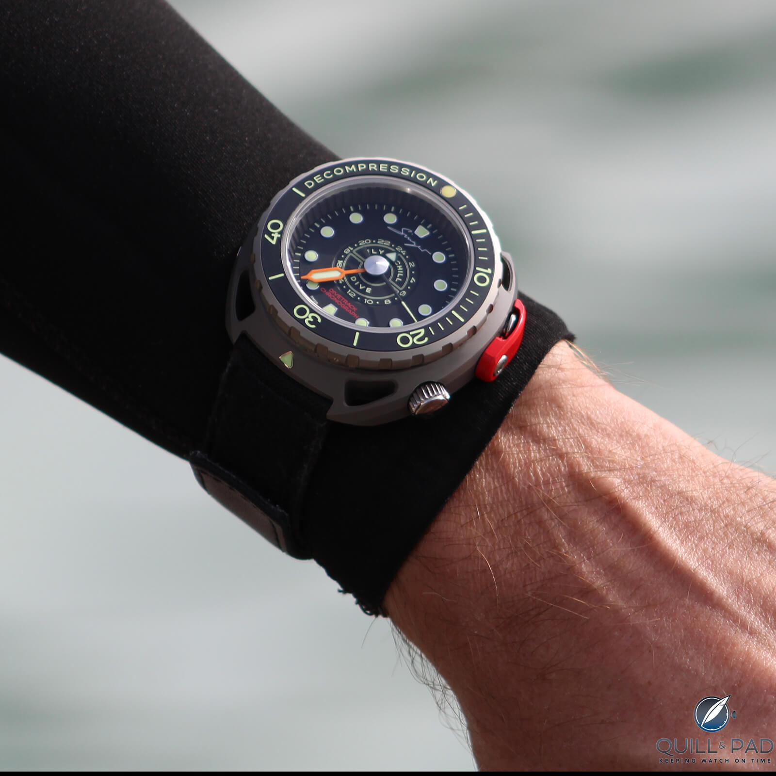 Singer Reimagined Divetrack: The World’s Best Mechanical Divers’ Watch – Bar None!