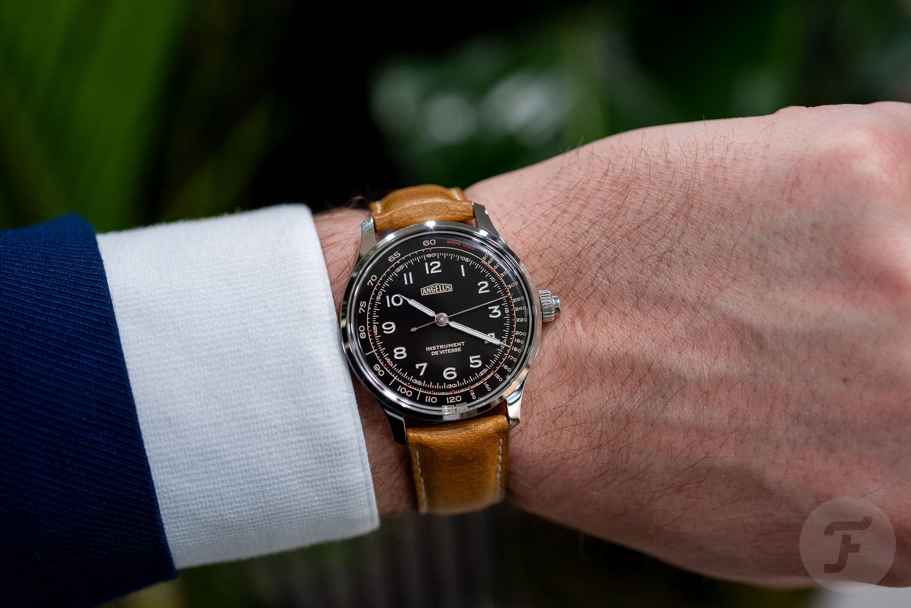 Introducing: The Angelus Instrument De Vitesse Monopusher Chronograph