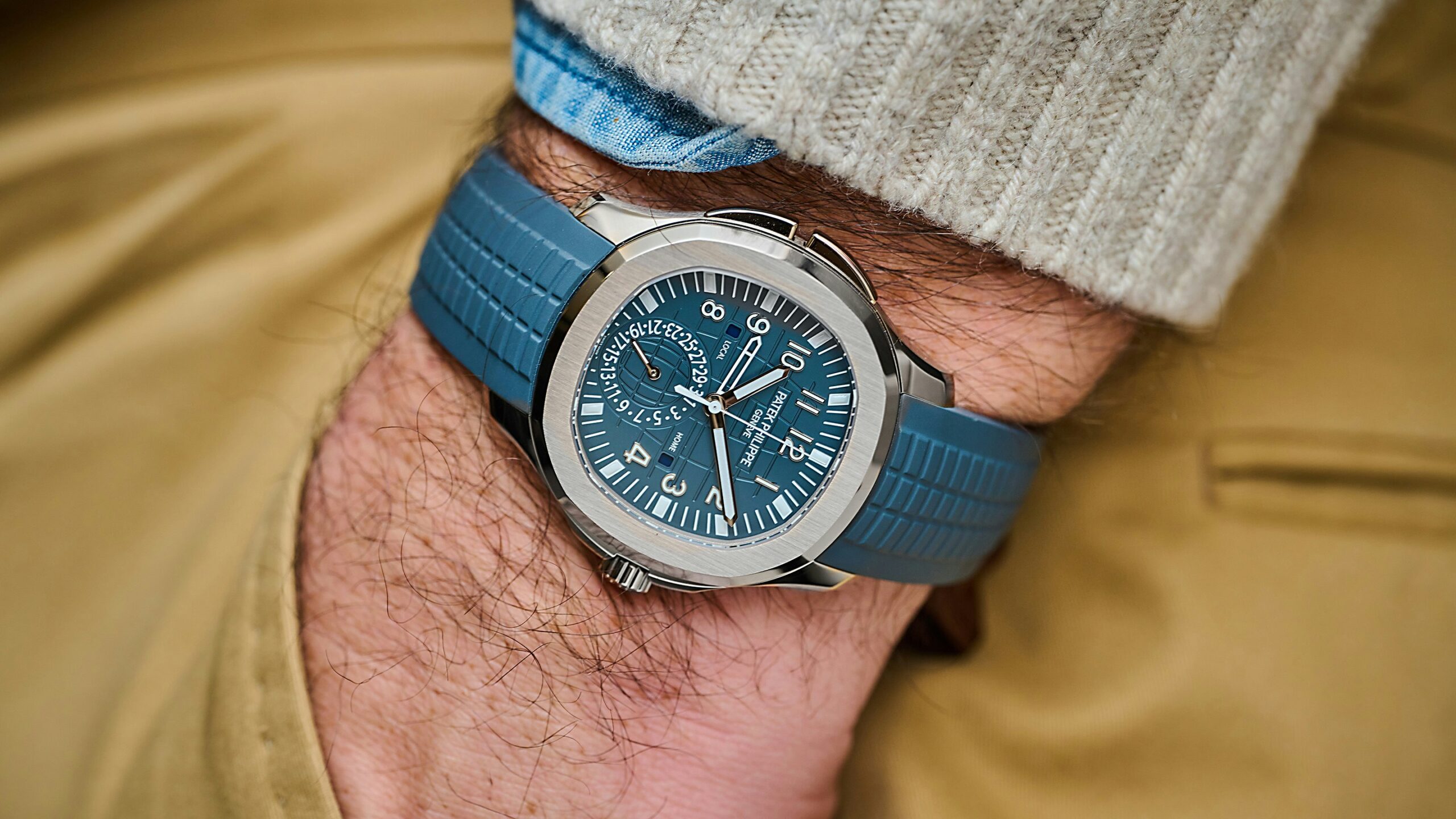 Hands-On: The Patek Philippe Aquanaut 5164G