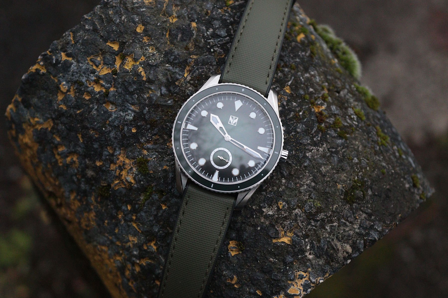 Hands-On With The High-End Dressy Monarque M Diver From Milléchron