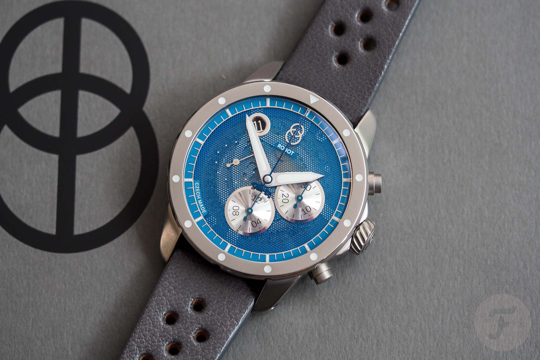 Hands-On With The Robot Minor In Le Mans Blue