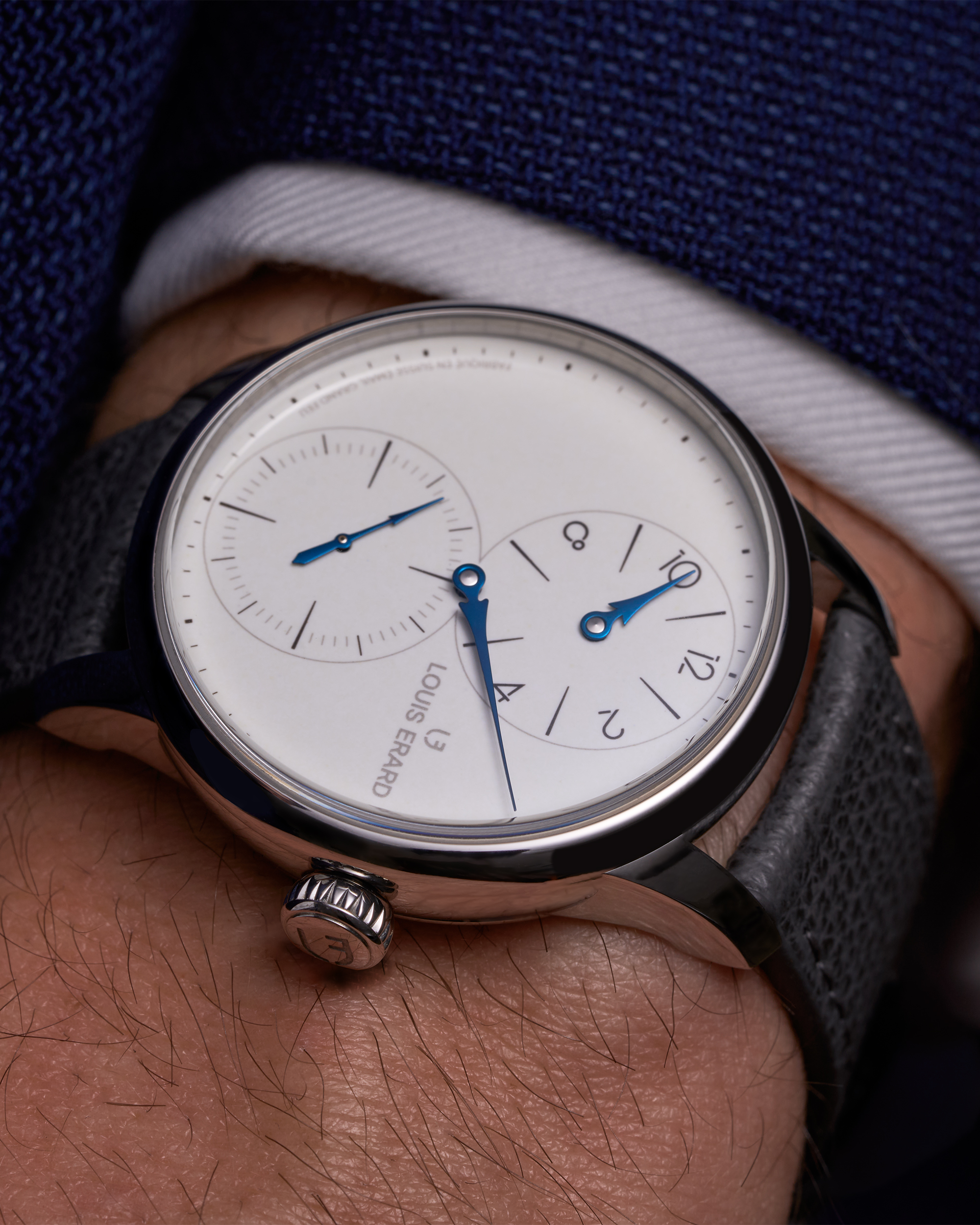 Louis Erard Introduces Le Régulateur Grand Feu Enamel with Donzé Cadrans