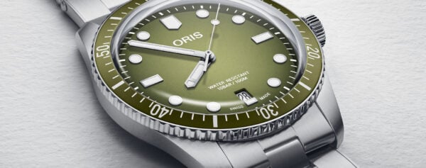Introducing – The new Gradient Green Oris Divers Sixty-Five Date 40mm