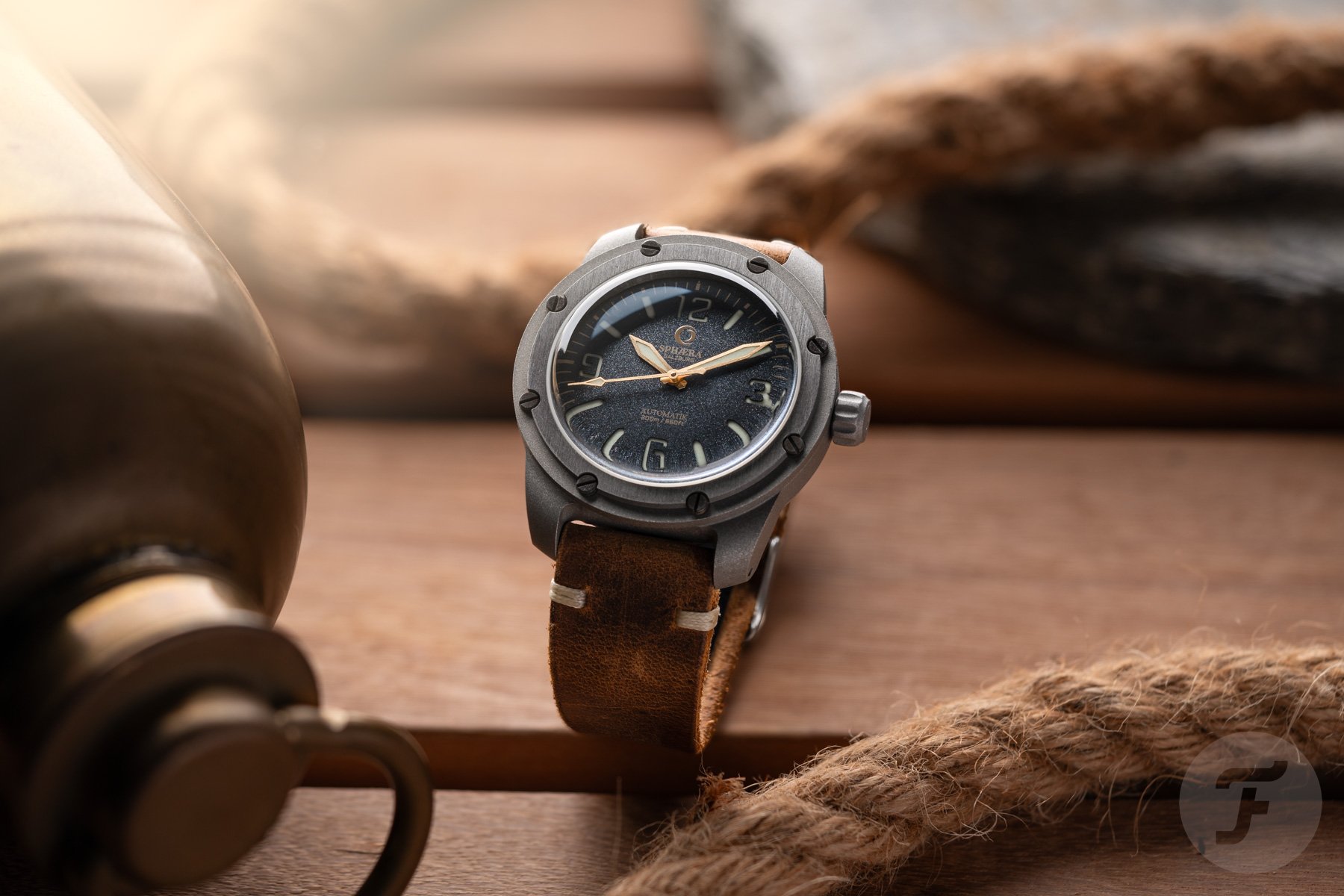 Hands-On With The Sphaera Epoch Classic Rusty