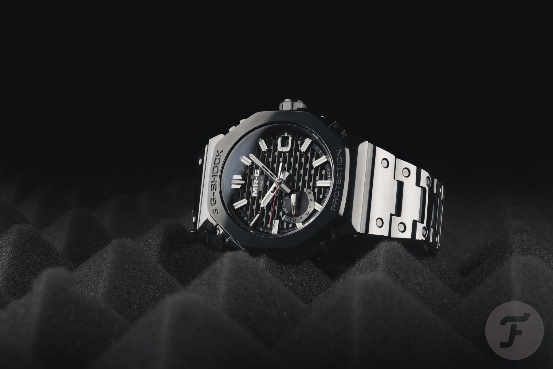 Hands-On With The Impressive Casio G-Shock MRG-B2100B-1A