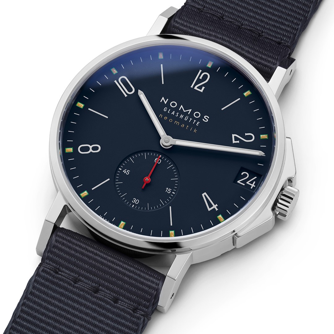 Nomos Glashütte Goes Mid-Summer with the Ahoi neomatik 38 Date Atlantik