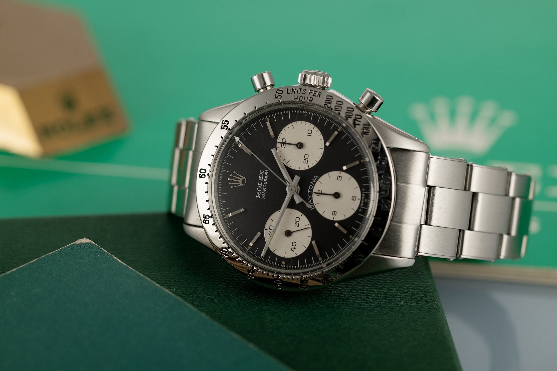 Fratello’s Top 5 Classic Valjoux 72-Powered Watches — Featuring Rolex, Enicar, Breitling, And More