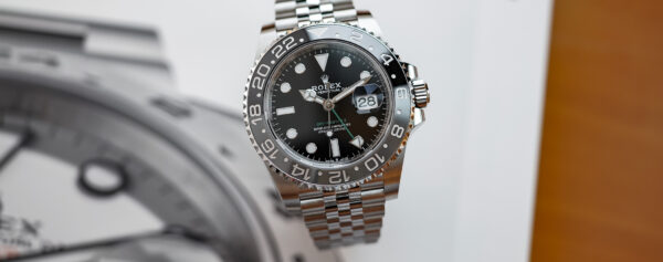Opinion – The Rolex GMT-Master II Bruce Wayne isn’t Boring, It’s Actually a Great Classic