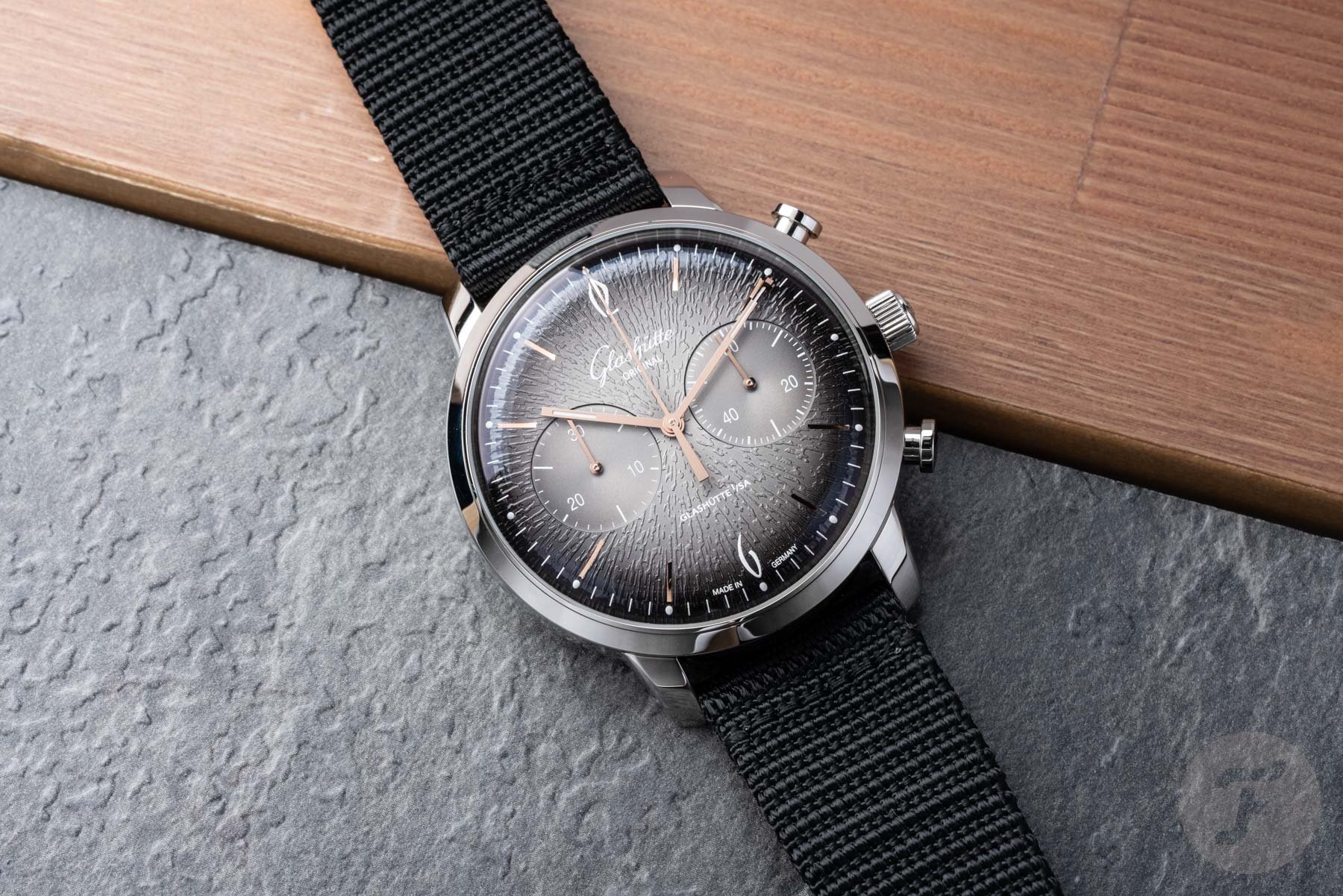 Hands-On: The Glashütte Original Sixties Chronograph Annual Edition