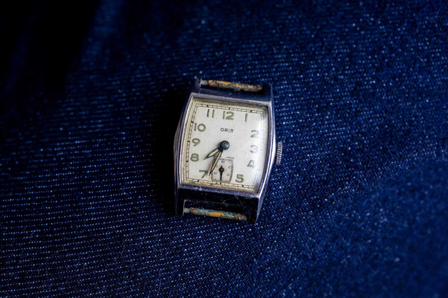 Treasure Hunting: Finding An Old Art Deco Oris Watch In A Suitcase