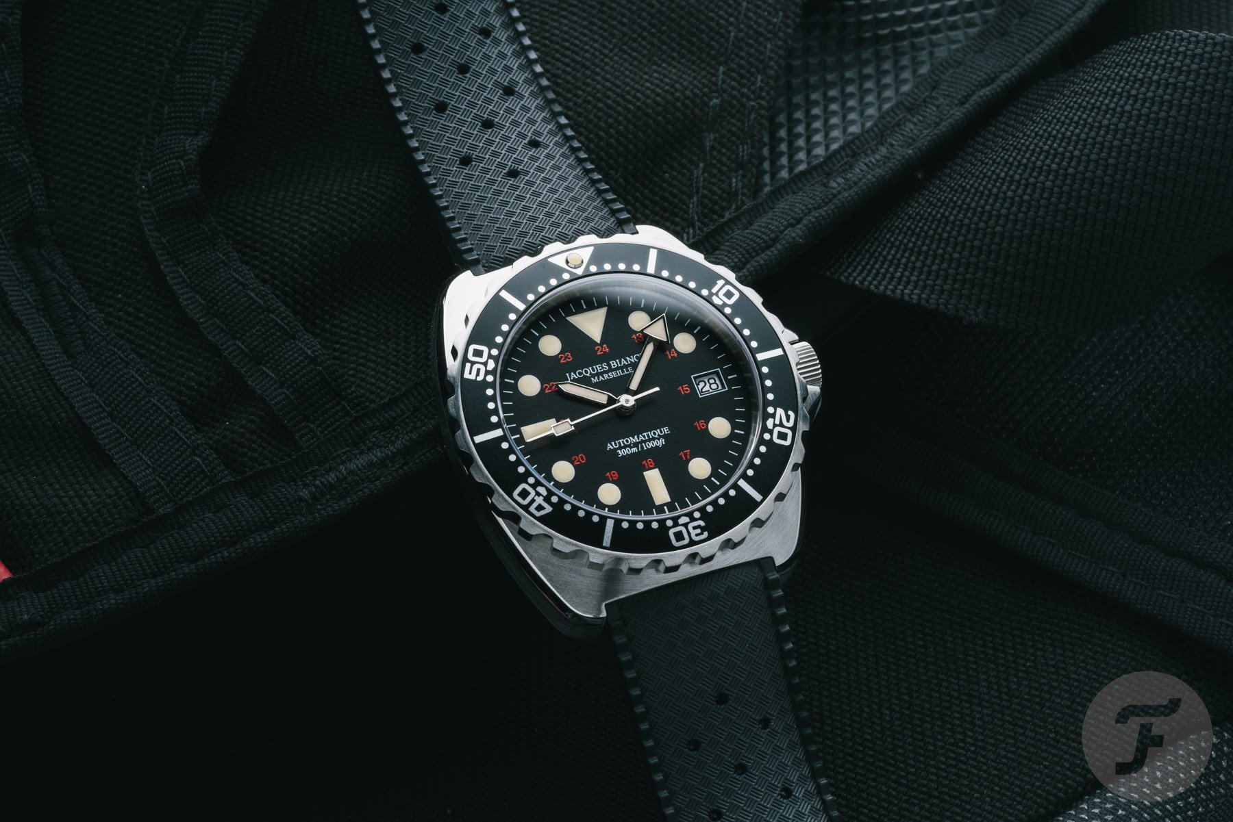 Hands-On With The New Jacques Bianchi JB300 — A 1990s Military Dive Watch Brought Back To Life