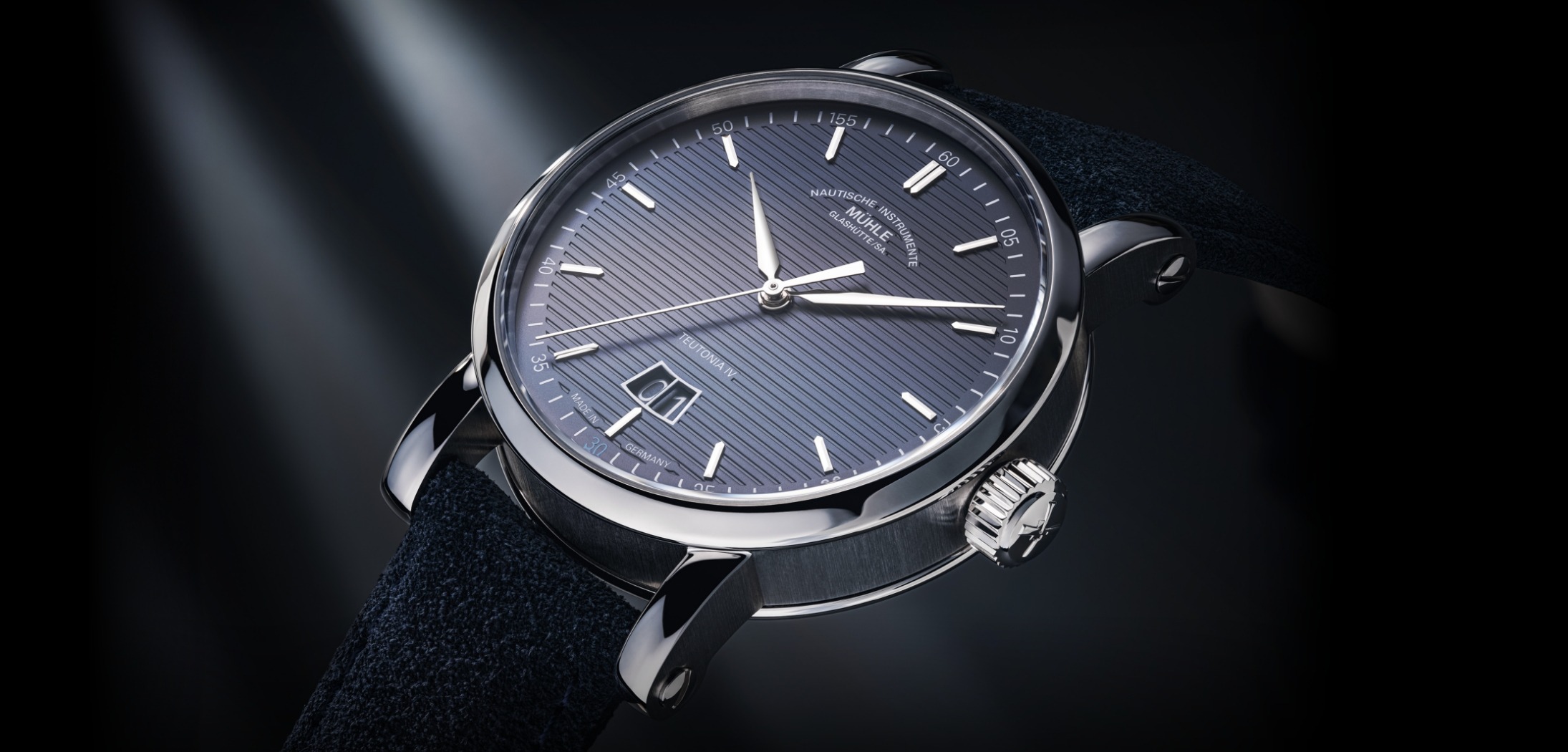 Mühle Glashütte Celebrates 30 Years With The Teutonia IV Big Date Edition 1994