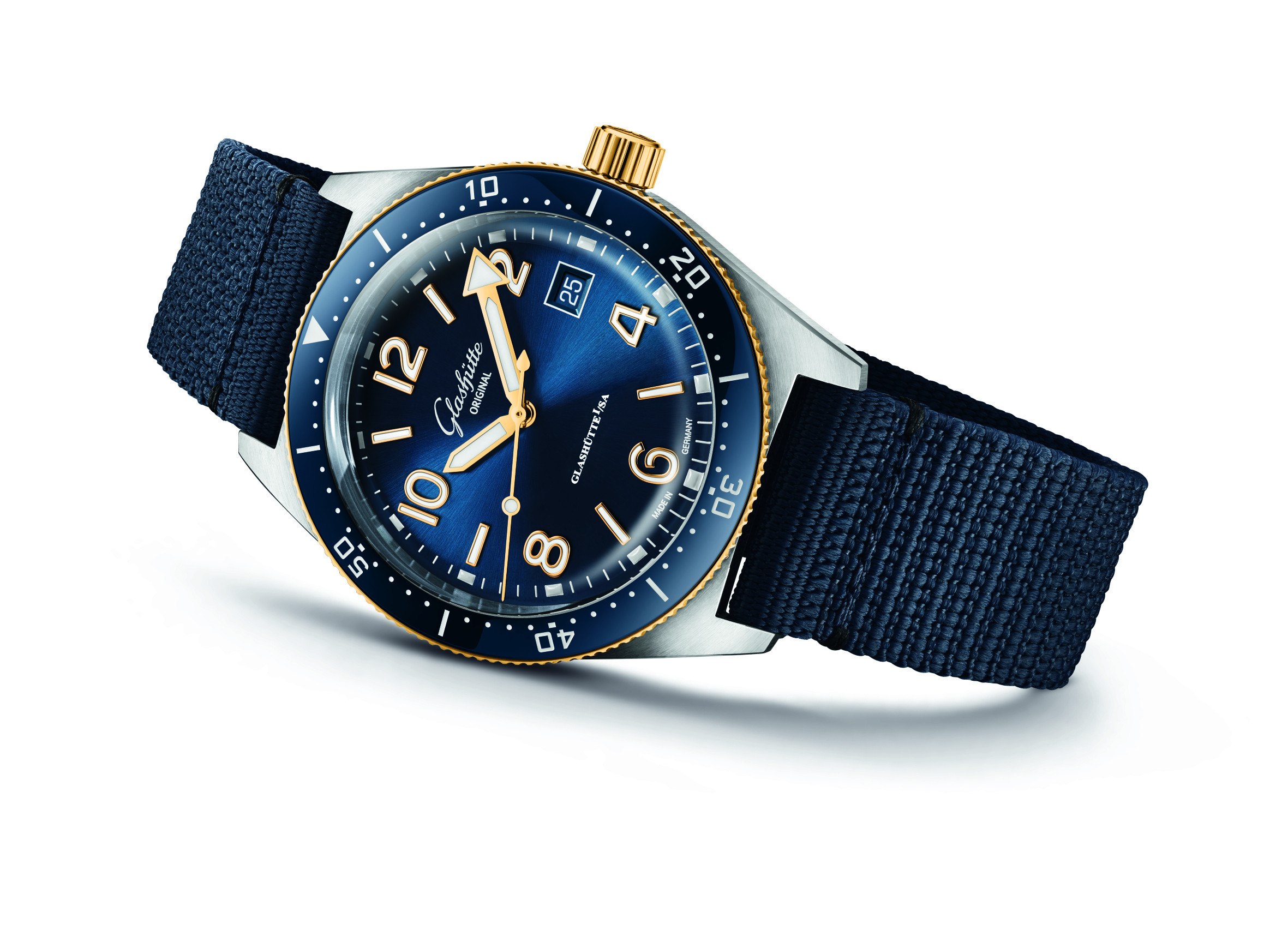 In the Glashütte Original SeaQ 39.5mm, a New Sapphire Case Back Option for 2024