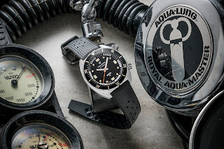 AQUASTAR Benthos Heritage II [good shrinkage]