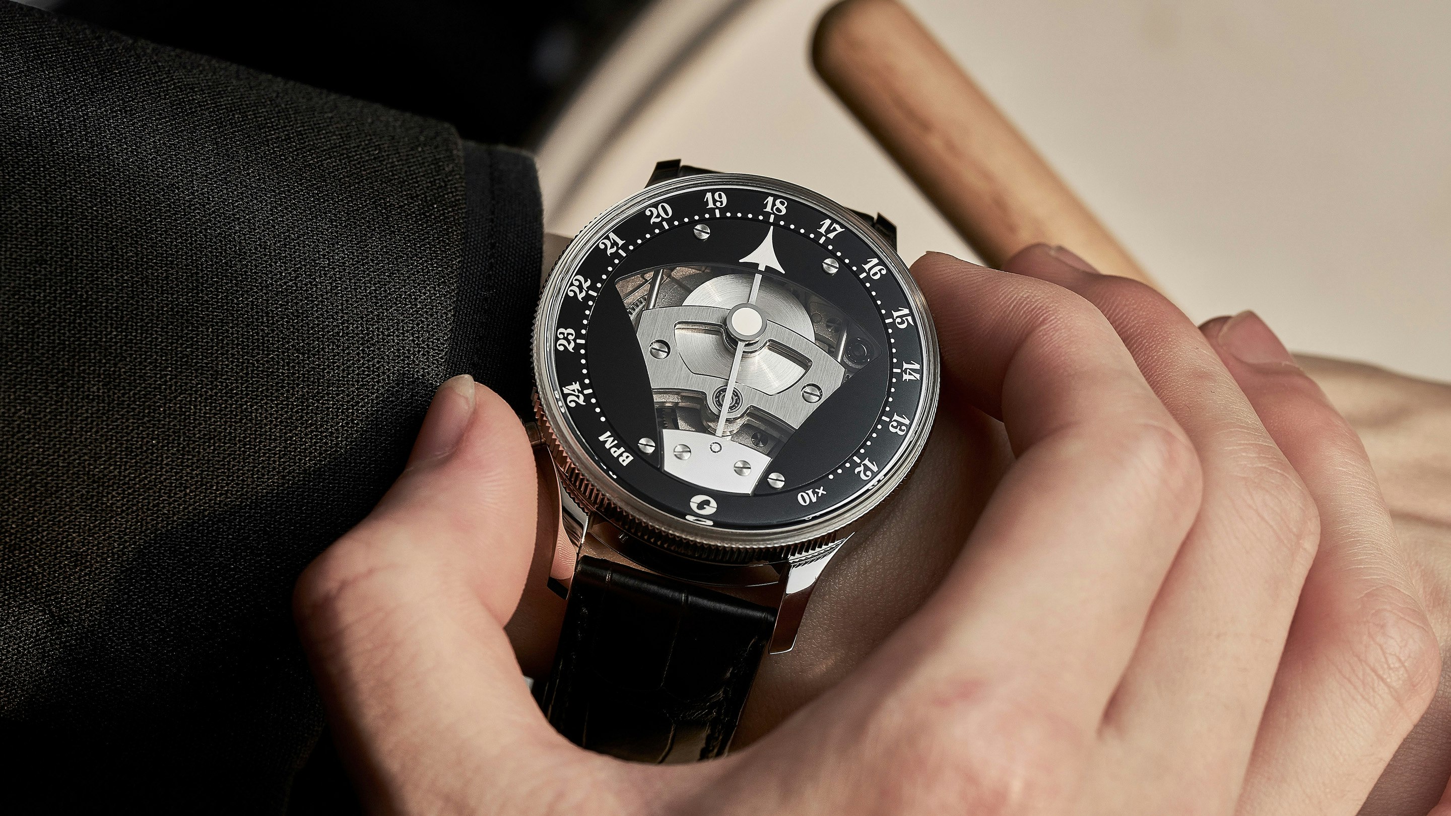 Introducing: Gaku Okada’s Unique Graduation Project – The Tempo Rubato Wrist Metronome