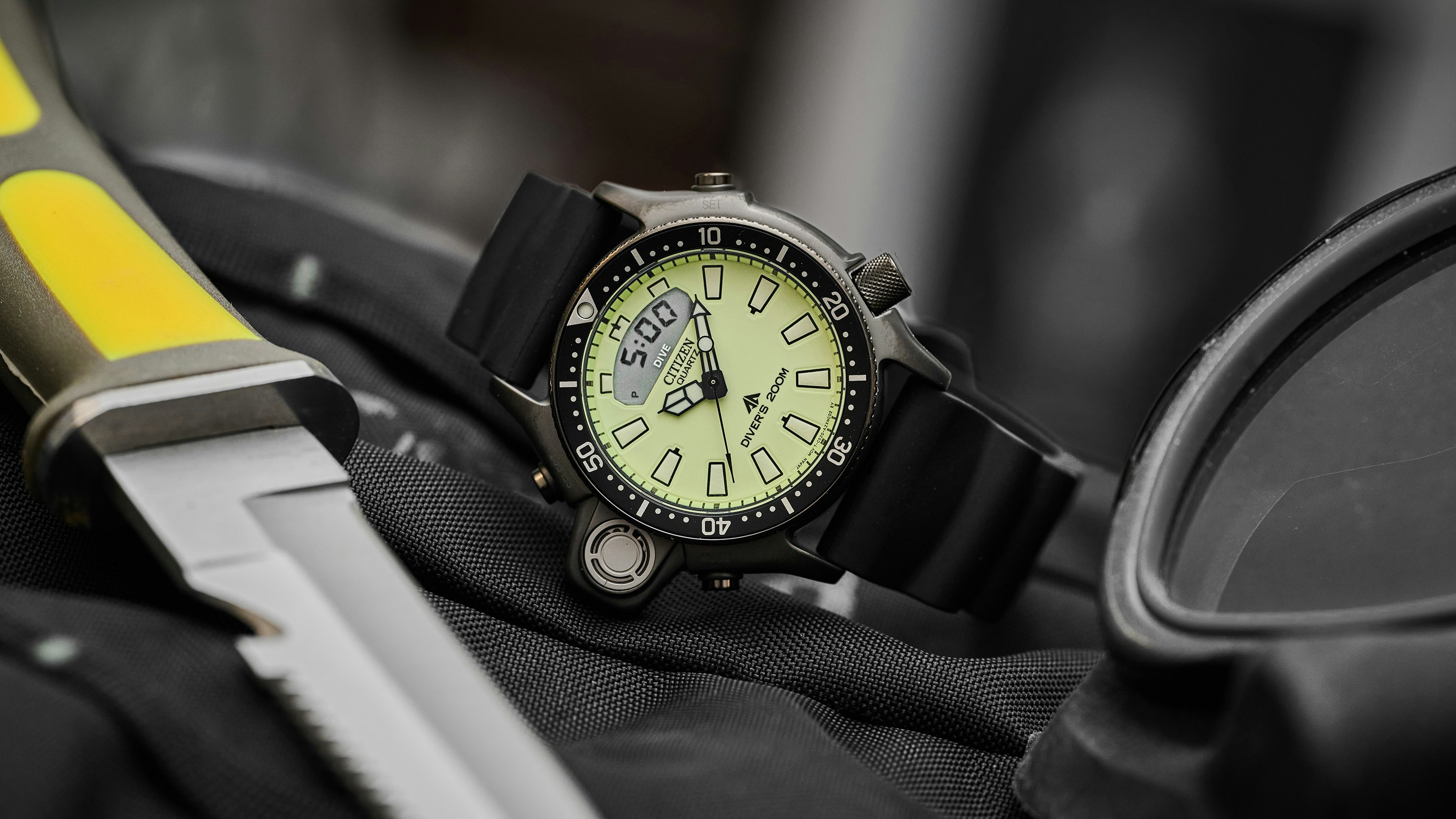 Hands-On: Citizen’s Lume-Dial Promaster Aqualand Is Fun When The Lights Go Out