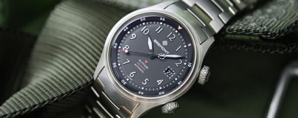 Hands-on – The Bremont Altitude MB Meteor, The Comback of the Martin-Baker Concept and Trip-Tick Case