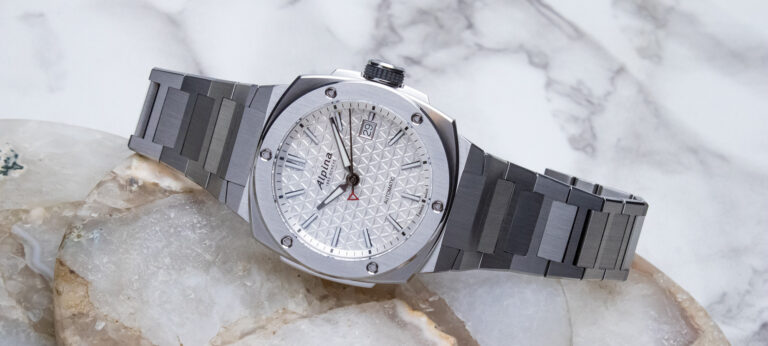 Hands-On: Alpina Alpiner Extreme Automatic Titanium 39mm Watch
