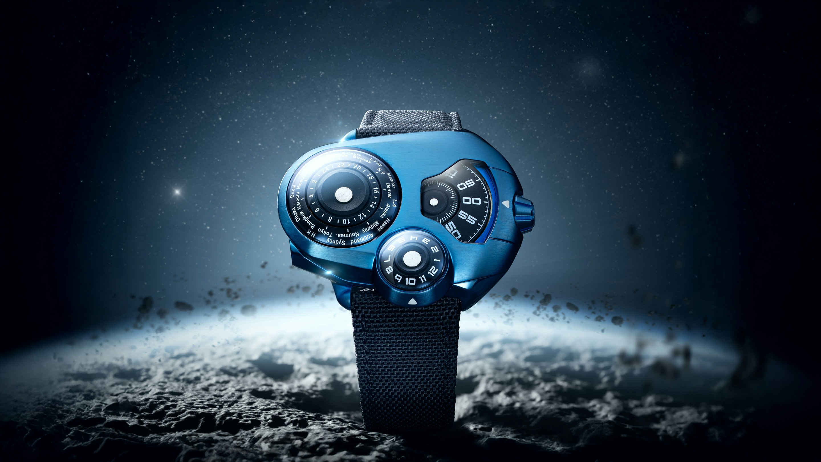 Introducing: The SpaceOne WorldTimer – An Extra-Terrestrial Watch For Time Zones On Terra Firma