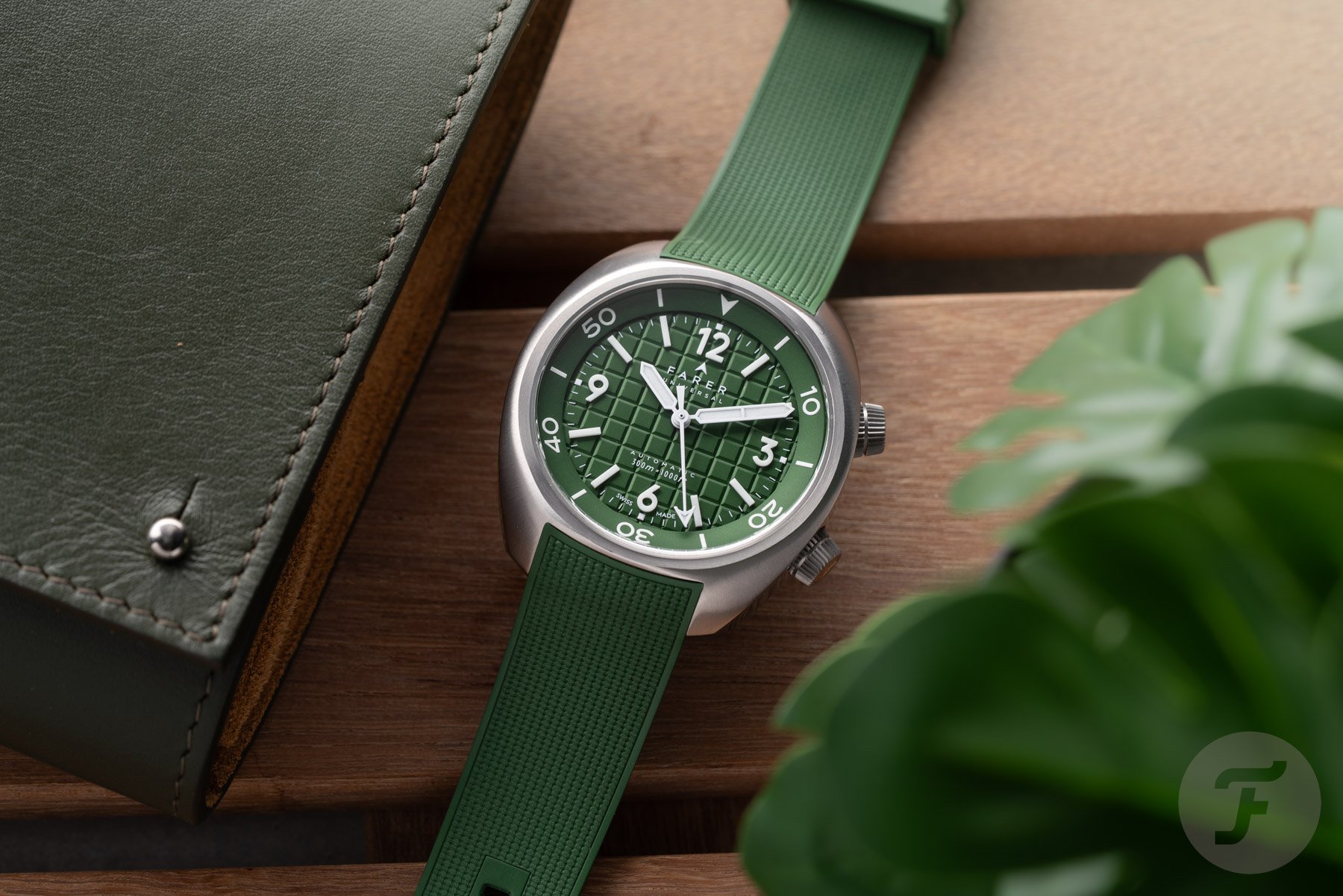 Hands-On With The New Farer Aqua Compressor Hecla Hunter Green