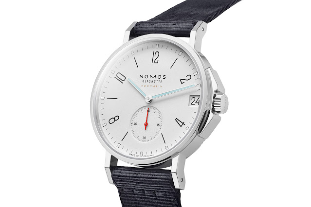 New white dial for the Nomos Glashütte Ahoi neomatik 38 date