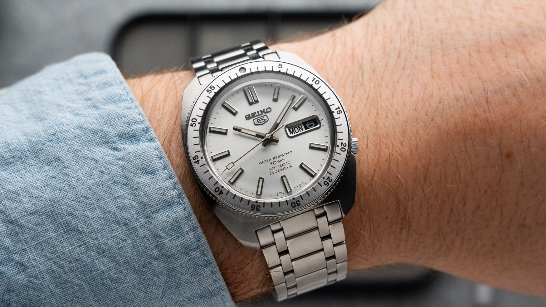 Gene Kranz and the shield live again – Seiko 5 Sports SRPL91 and SRPL93