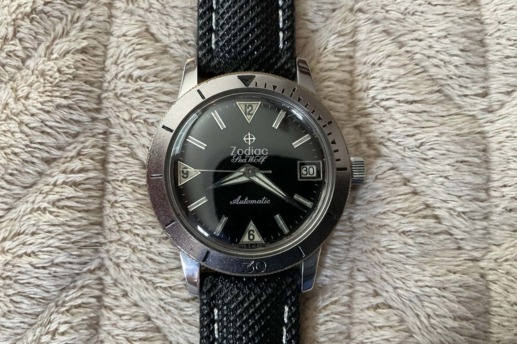 eBay Finds: A Fun Digital Seiko from the Year Star Wars Premiered, a Hamilton with a Unique History, and a Zodiac Sea Wolf in Great Condition