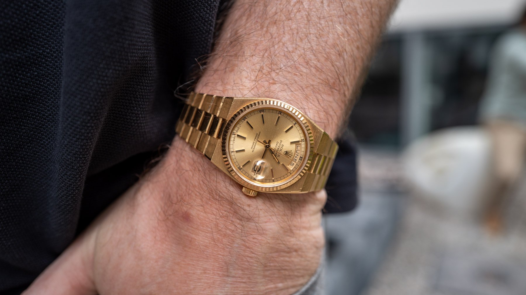 Wearing Wealth: The Truth About Gold Watches
