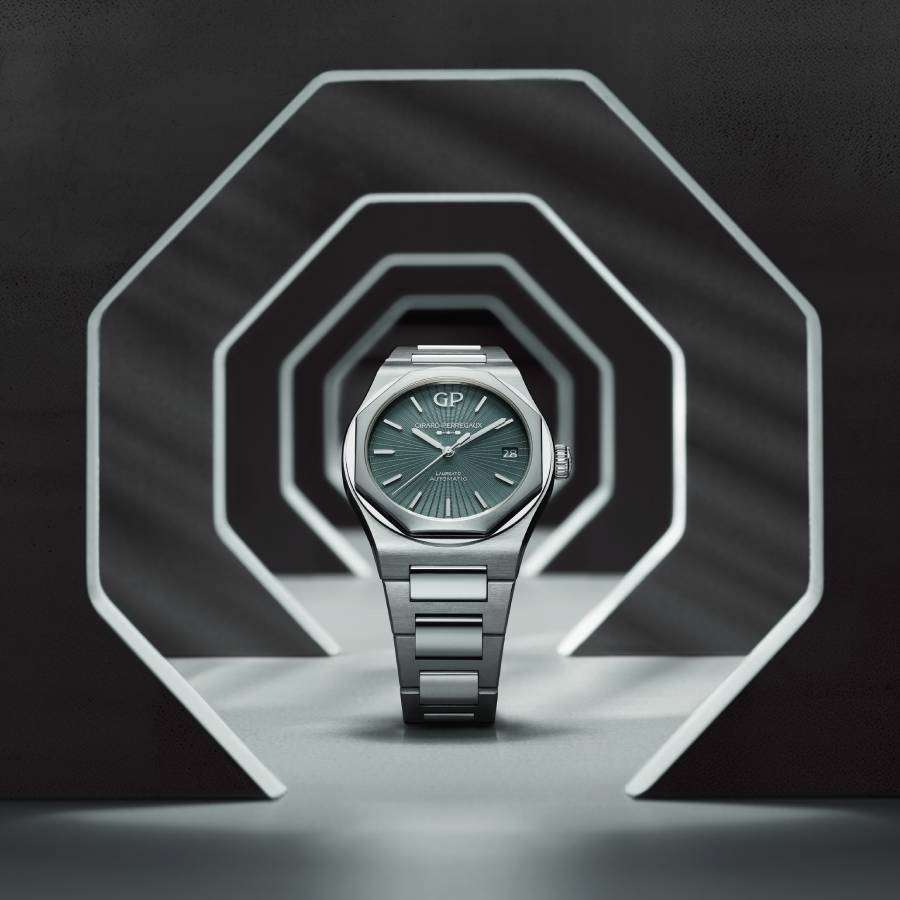 Girard-Perregaux Unveils Laureato Infinite Grey With Grand Feu Enamel Dial
