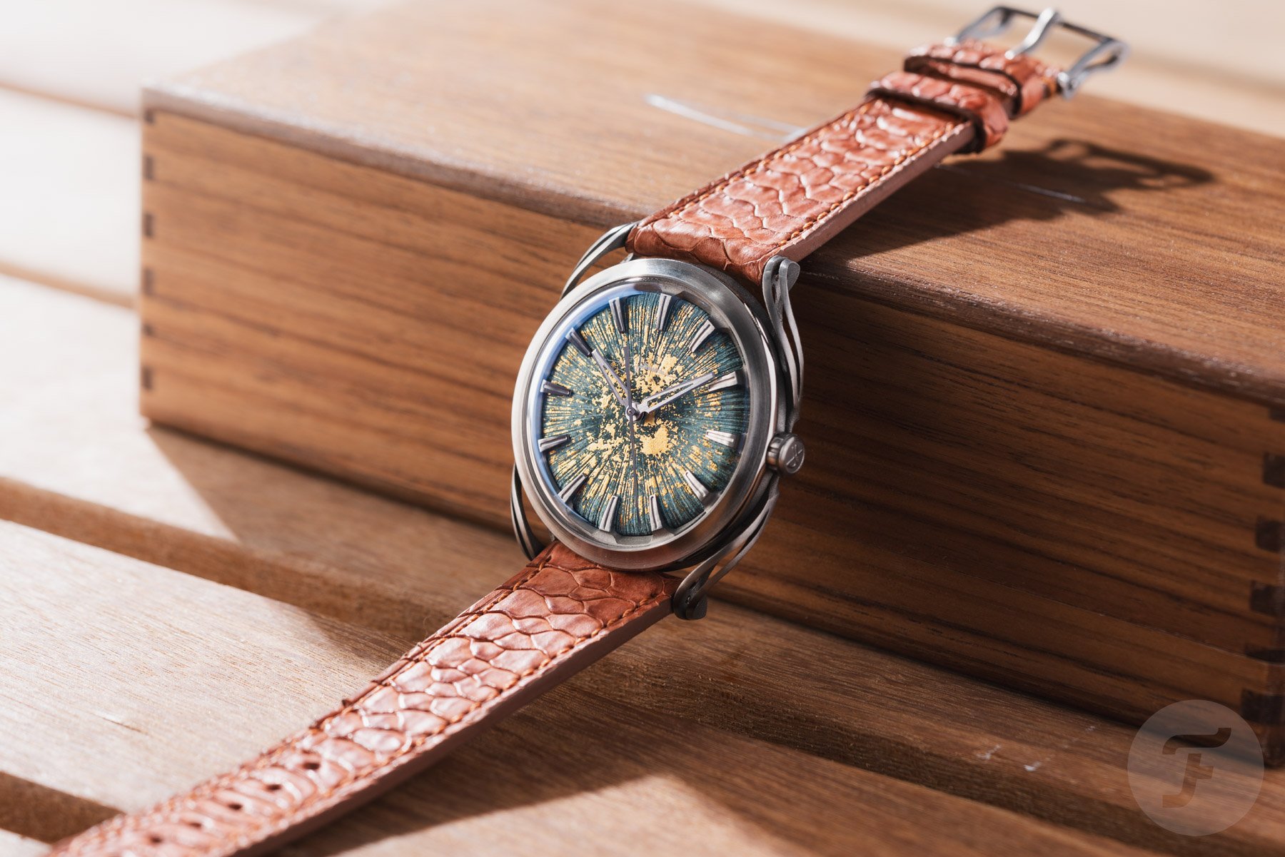Hands-On With The Dutch Holthinrichs Signature Ornament Lab Series 1.24 Watch