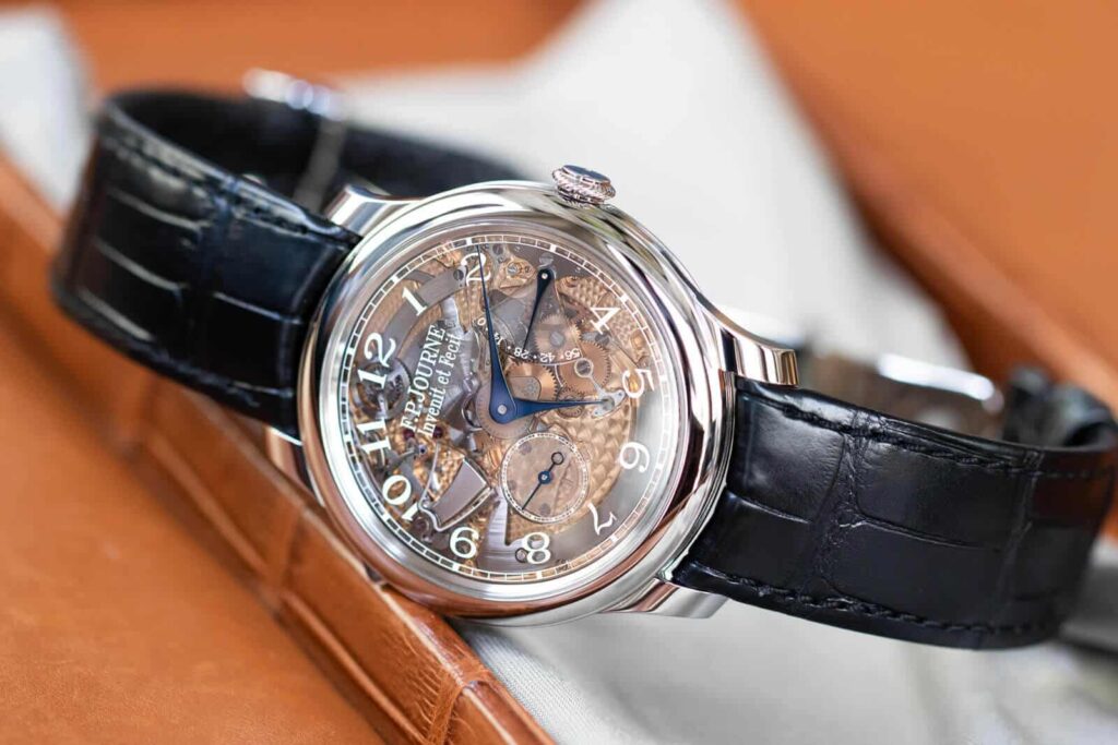 A Closer Look: F.P. Journe Répétition Souveraine with Smoked Sapphire Dial