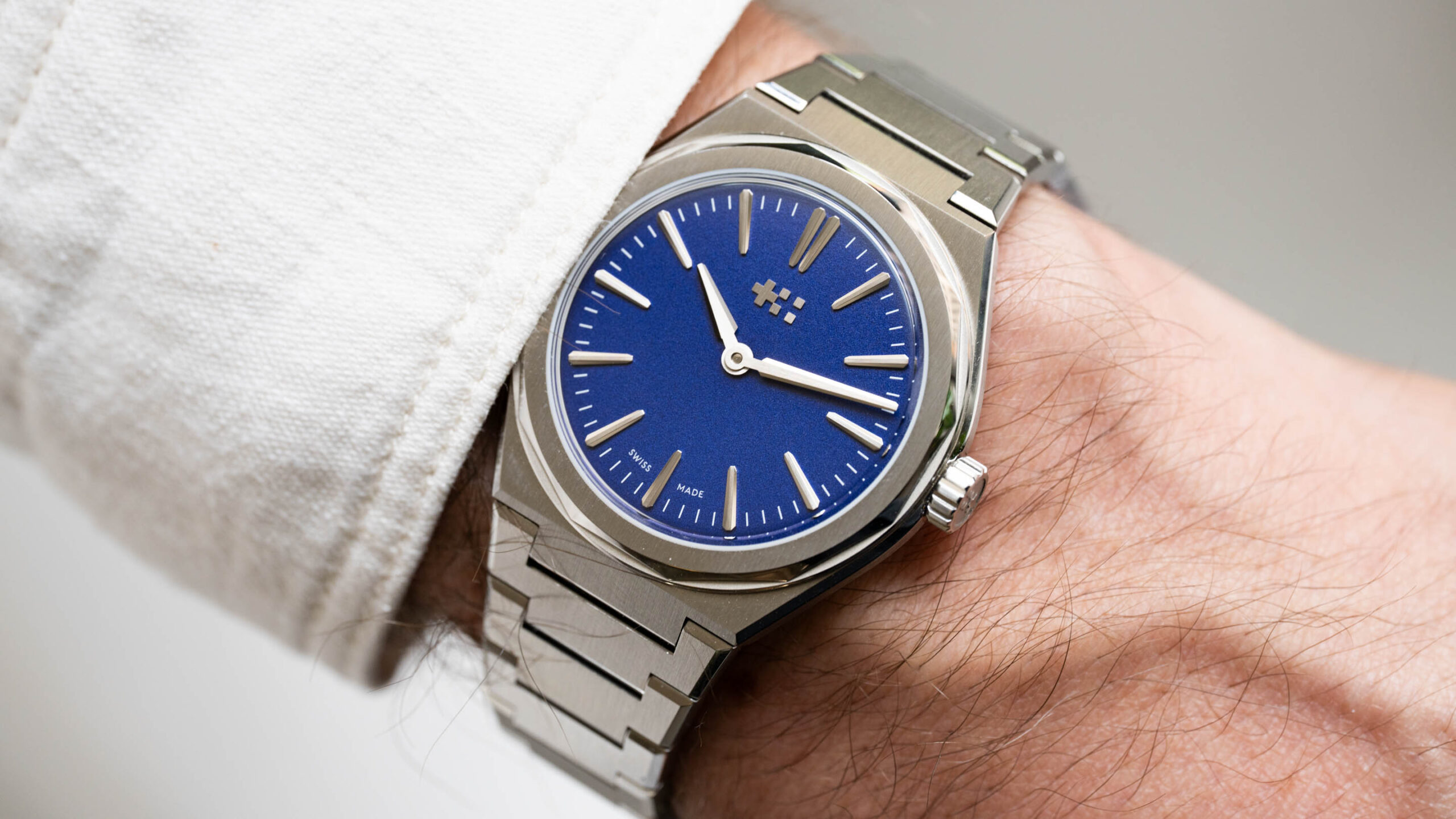Hands-On: The New Christopher Ward Twelve 660, With A 6.6mm Thin Case