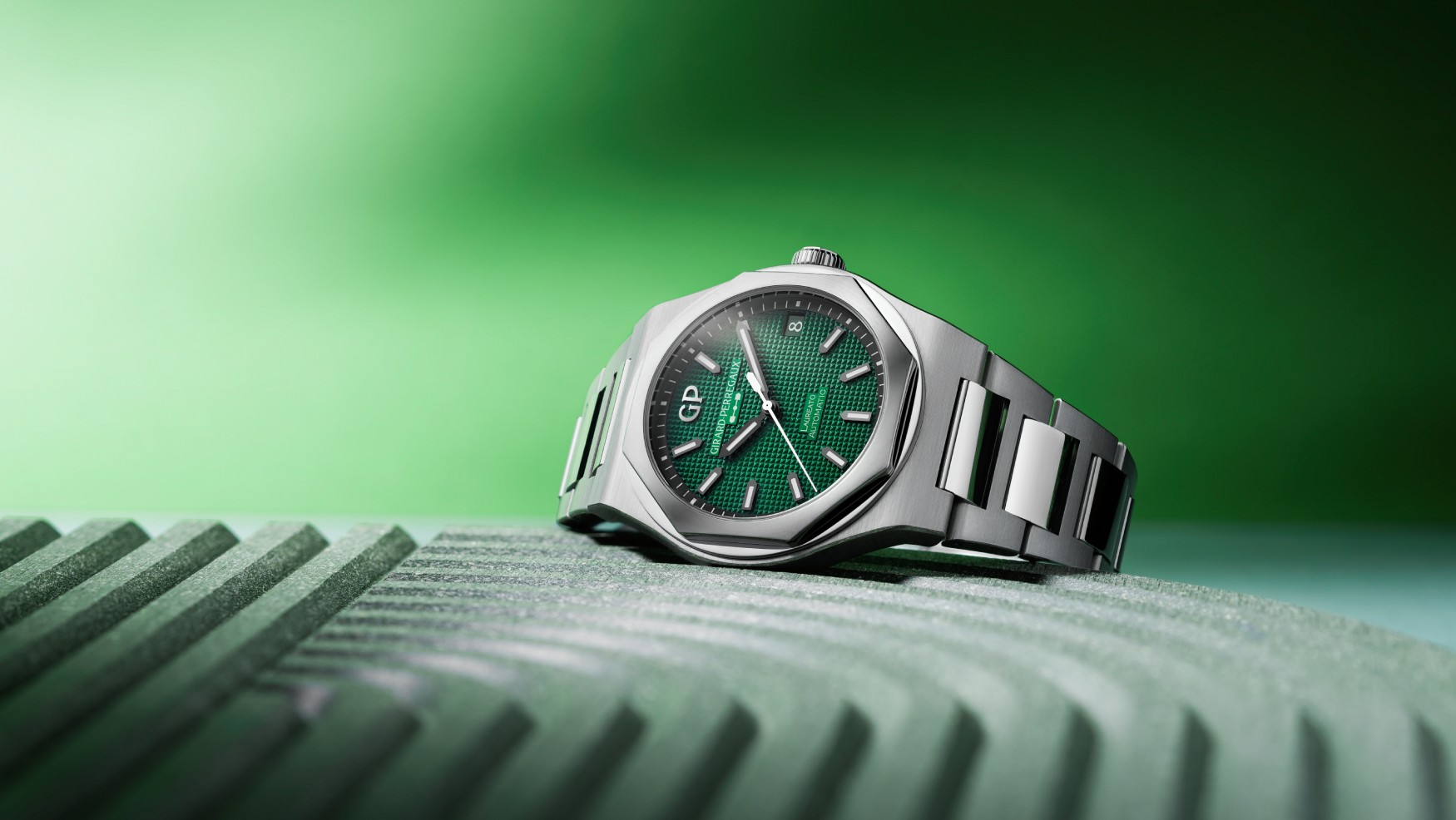 The history of the Girard-Perregaux Laureato, an innovative 70s icon that continues to evolve today
