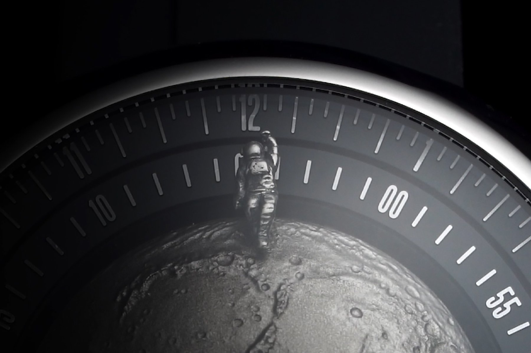 CIGA Design Introduces The Remarkable Moon Walker