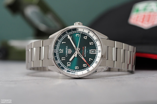Hands-on with the TAG Heuer Carrera Date Twin-Time with green teal dial