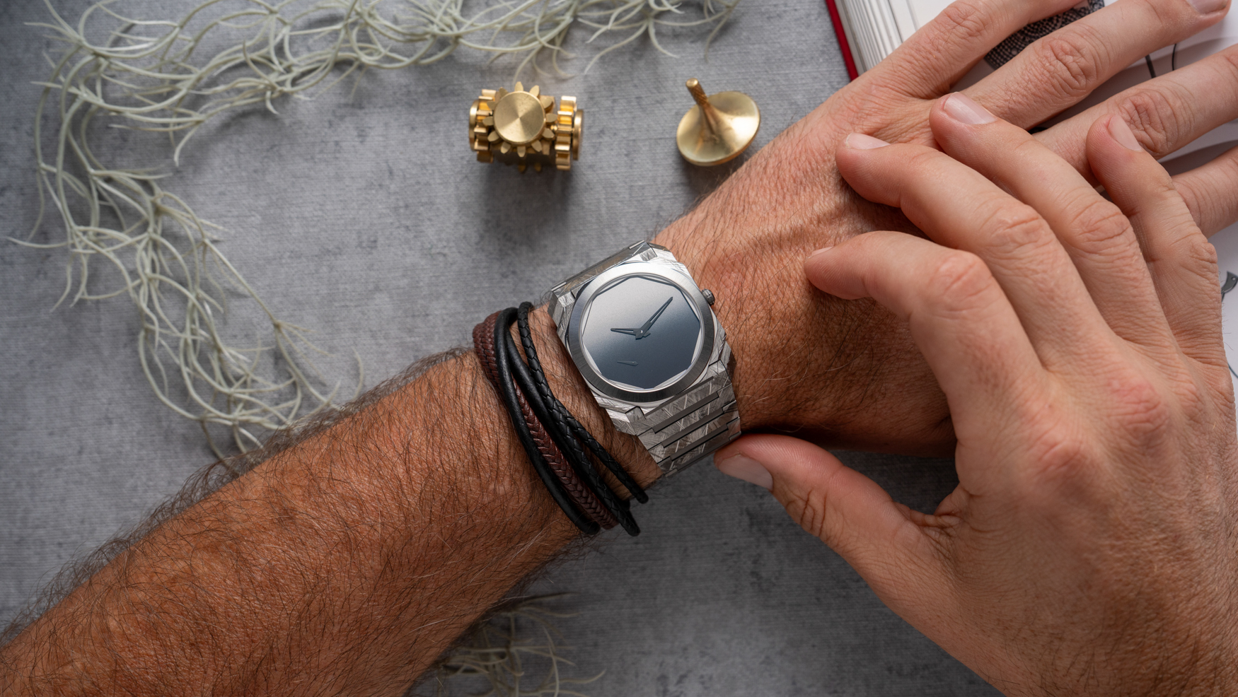 Bulgari & Lee Ufan scratch out a new look for the Octo Finissimo (live pics)