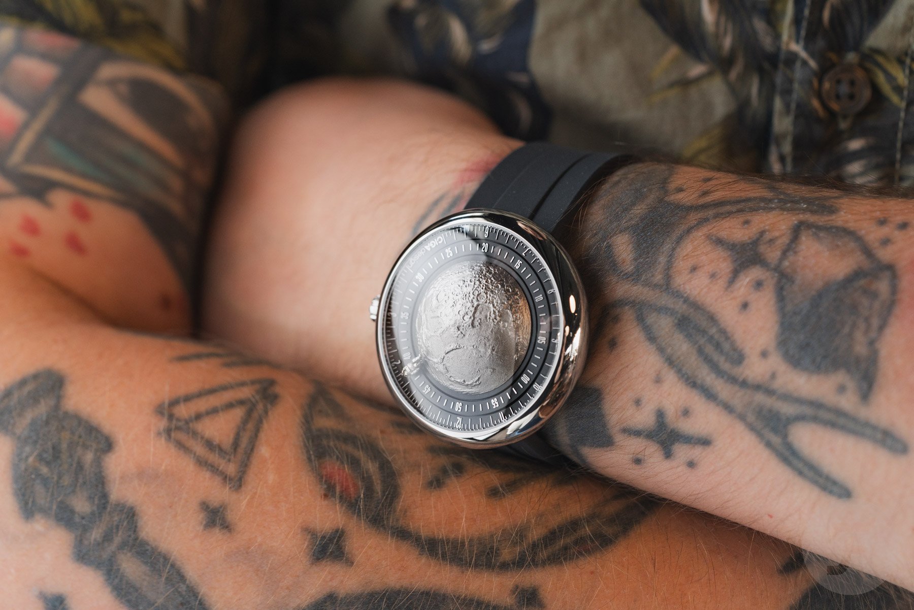 Hands-On With The CIGA Design Moon Walker